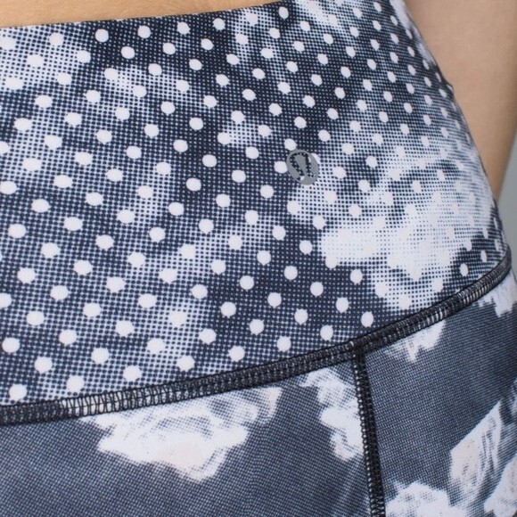 Lululemon High Times Pant *Full-On Luon Dream Rose Stripe Neutral Blush Black 4 - Picture 4 of 14